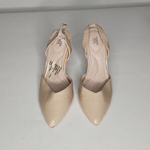Cushion Walk by Avon Heels Women’s Size 7 EU 38 Faux Leather Nude Pumps Heels